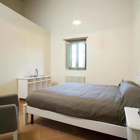 Hotell Borgo Di Gallano 3*