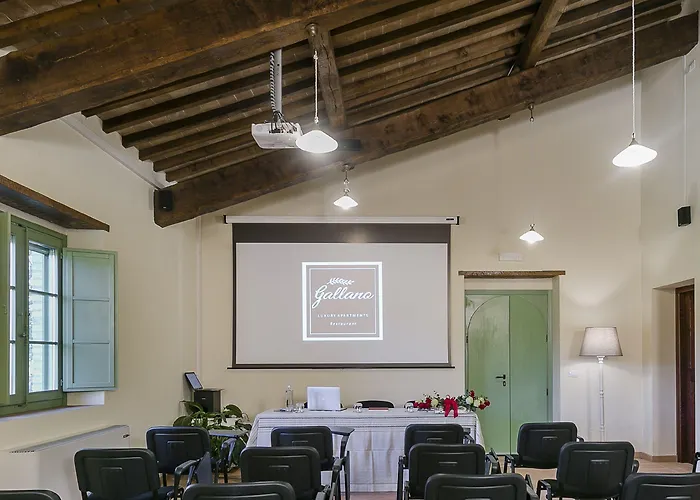 Hotel Borgo Di Gallano 3*