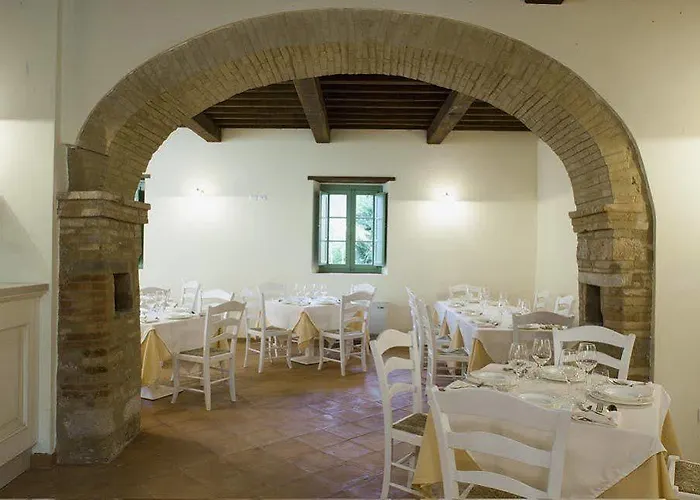 Hotel Borgo Di Gallano 3*